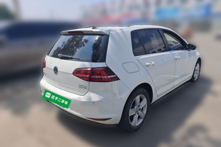 Used Volkswagen Golf 2017 230TSI Automatic Comfort Edition – Celebrating Milestone of One Million Units Rear Right 45 Deg