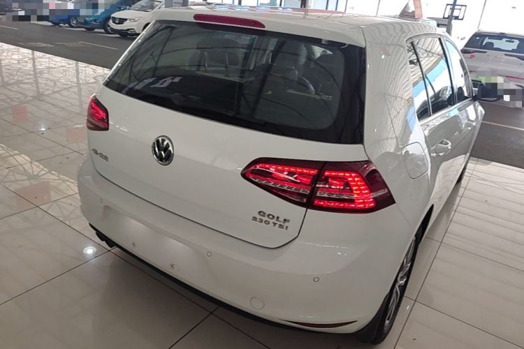 Used Volkswagen Golf 2017 230TSI Automatic Luxury Million-Vehicle Commemorative Edition Rear Right 45 Deg