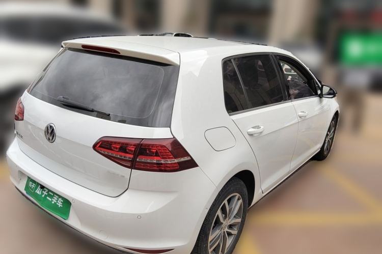 Used Volkswagen Golf 2017 230TSI Automatic Luxury Million-Vehicle Commemorative Edition Rear Right 45 Deg