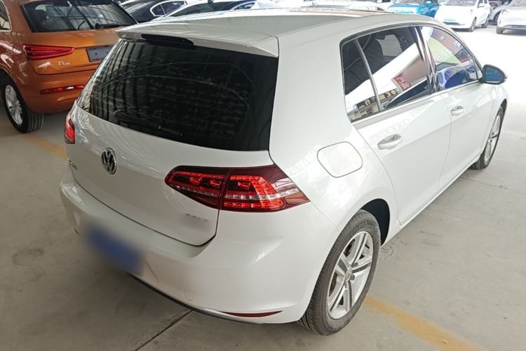 Used Volkswagen Golf 2017 230TSI Automatic Comfort Edition – Celebrating Milestone of One Million Units Rear Right 45 Deg