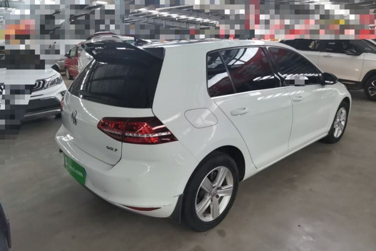 Used Volkswagen Golf 2017 1.6L Automatic Comfort Million-Vehicle Anniversary Edition Rear Right 45 Deg