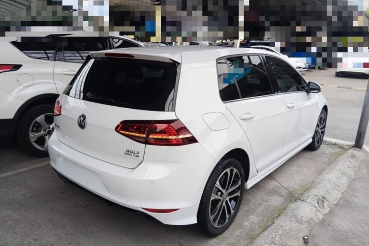Used Volkswagen Golf 2017 280TSI Automatic R-Line Million-Vehicle Commemorative Edition Rear Right 45 Deg