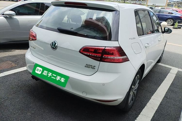 Used Volkswagen Golf 2017 230TSI Automatic Luxury Million-Vehicle Commemorative Edition Rear Right 45 Deg