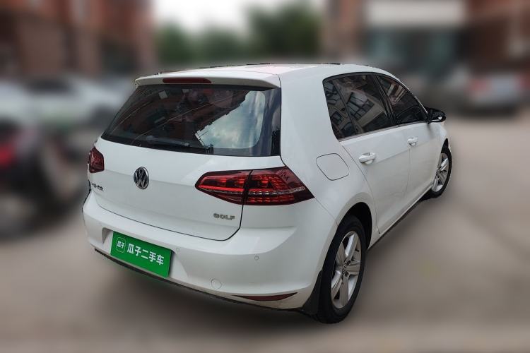 Used Volkswagen Golf 2017 1.6L Automatic Comfort Million-Vehicle Anniversary Edition Rear Right 45 Deg