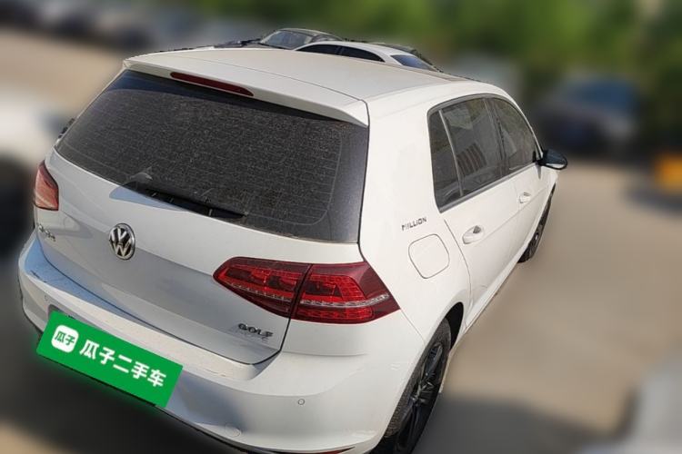Used Volkswagen Golf 2017 1.6L Automatic Comfort Million-Vehicle Anniversary Edition Rear Right 45 Deg