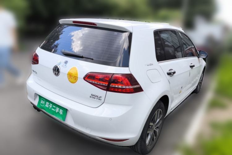 Used Volkswagen Golf 2017 230TSI Automatic Luxury Million-Vehicle Commemorative Edition Rear Right 45 Deg