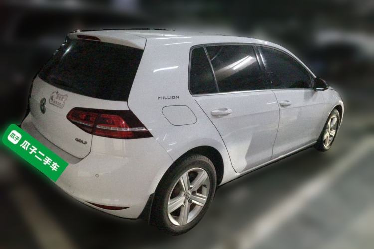 Used Volkswagen Golf 2017 1.6L Automatic Comfort Million-Vehicle Anniversary Edition Rear Right 45 Deg