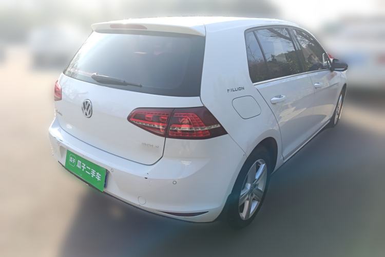 Used Volkswagen Golf 2017 230TSI Automatic Comfort Edition – Celebrating Milestone of One Million Units Rear Right 45 Deg
