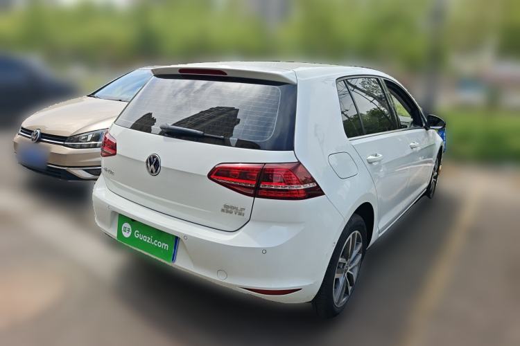 Used Volkswagen Golf 2017 230TSI Automatic Luxury Million-Vehicle Commemorative Edition Rear Right 45 Deg