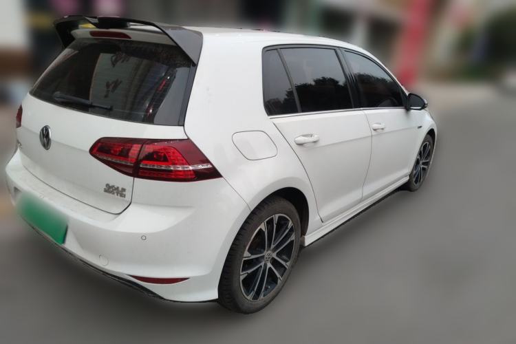 Used Volkswagen Golf 2017 280TSI Automatic R-Line Million-Vehicle Commemorative Edition Rear Right 45 Deg