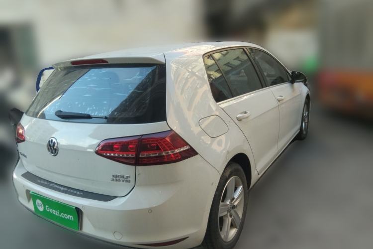 Used Volkswagen Golf 2017 230TSI Automatic Comfort Edition – Celebrating Milestone of One Million Units Rear Right 45 Deg