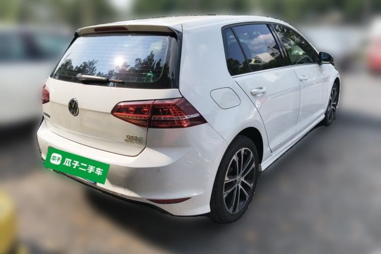 Used Volkswagen Golf 2017 280TSI Automatic R-Line Million-Vehicle Commemorative Edition Rear Right 45 Deg