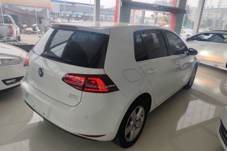 Used Volkswagen Golf 2017 230TSI Automatic Comfort Edition – Celebrating Milestone of One Million Units Rear Right 45 Deg