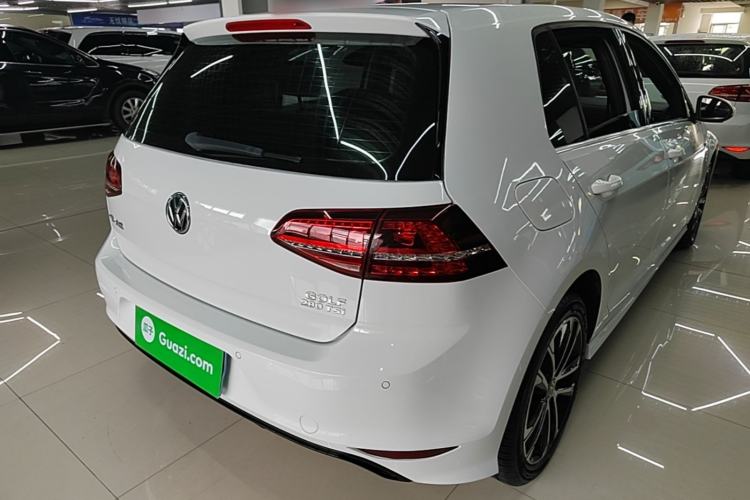 Used Volkswagen Golf 2017 280TSI Automatic R-Line Million-Vehicle Commemorative Edition Rear Right 45 Deg