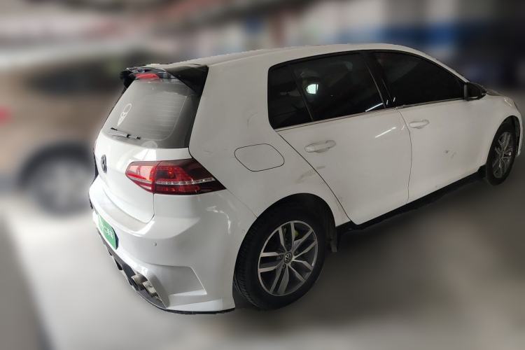 Used Volkswagen Golf 2017 230TSI Automatic Luxury Million-Vehicle Commemorative Edition Rear Right 45 Deg