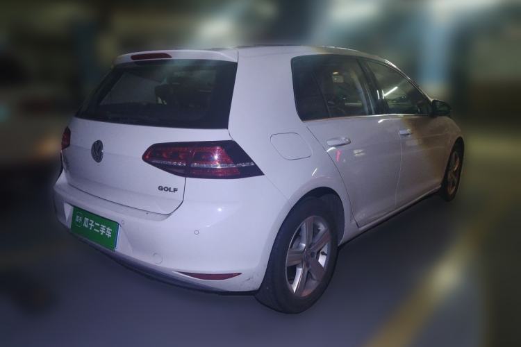Used Volkswagen Golf 2017 1.6L Automatic Comfort Million-Vehicle Anniversary Edition Rear Right 45 Deg