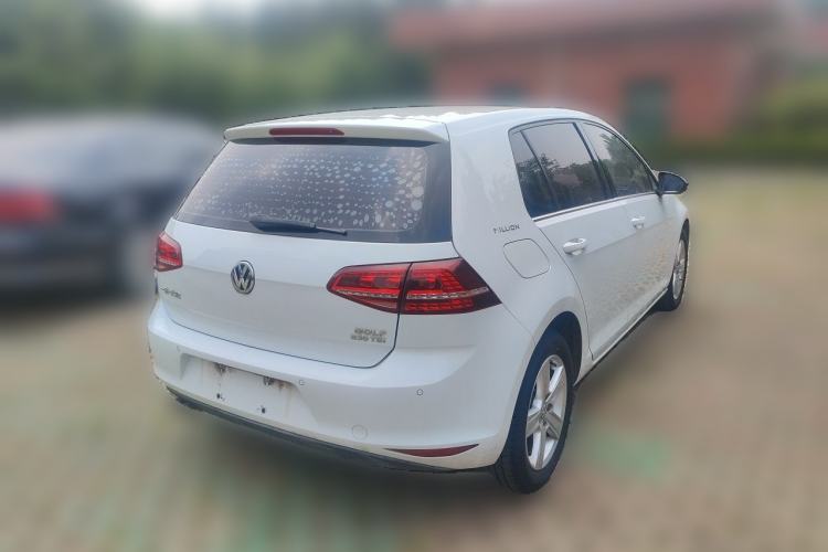 Used Volkswagen Golf 2017 230TSI Automatic Comfort Edition – Celebrating Milestone of One Million Units Rear Right 45 Deg