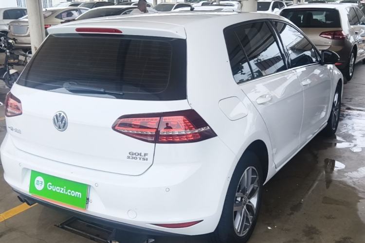 Used Volkswagen Golf 2017 230TSI Automatic Luxury Million-Vehicle Commemorative Edition Rear Right 45 Deg