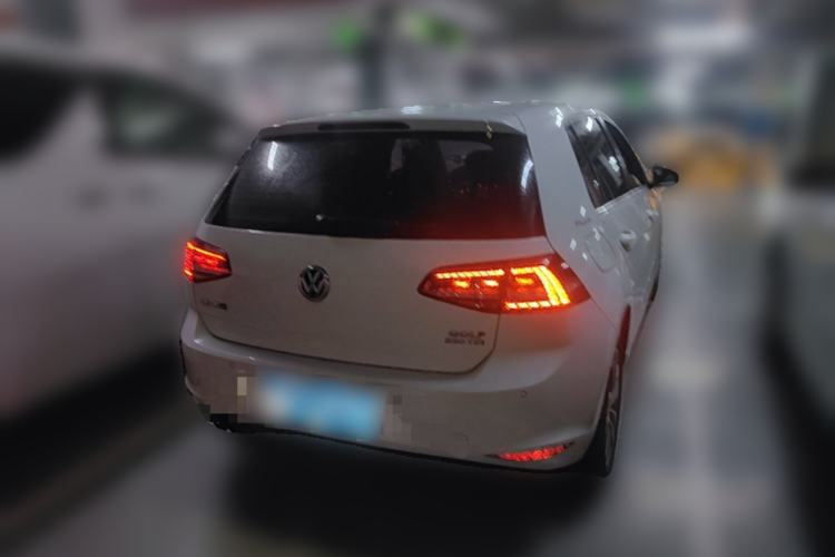 Used Volkswagen Golf 2017 230TSI Automatic Luxury Million-Vehicle Commemorative Edition Rear Right 45 Deg