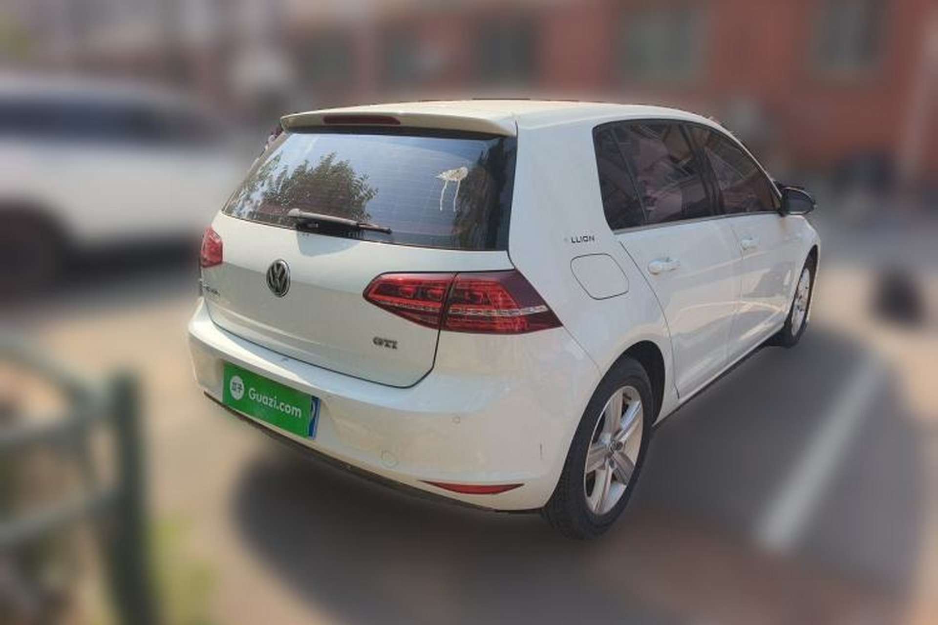 Used Volkswagen Golf 2017 1.6L Automatic Comfort Million-Vehicle Anniversary Edition Rear Right 45 Deg