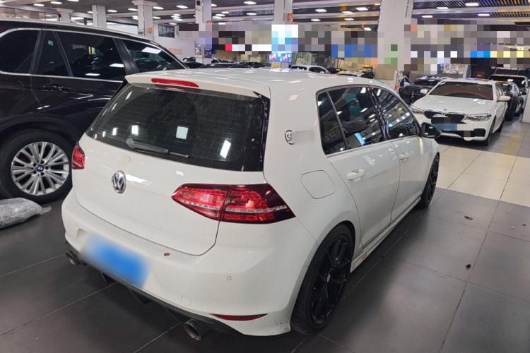 Used Volkswagen Golf 2017 280TSI Automatic R-Line Million-Vehicle Commemorative Edition Rear Right 45 Deg