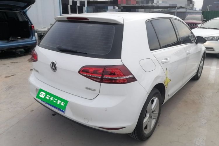 Used Volkswagen Golf 2017 1.6L Automatic Comfort Million-Vehicle Anniversary Edition Rear Right 45 Deg