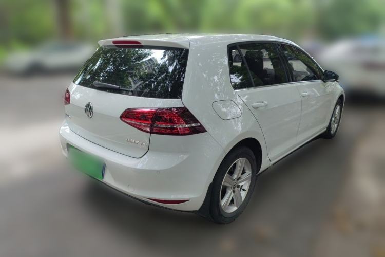 Used Volkswagen Golf 2017 230TSI Automatic Comfort Edition – Celebrating Milestone of One Million Units Rear Right 45 Deg
