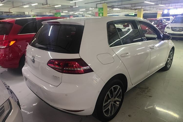 Used Volkswagen Golf 2017 230TSI Automatic Luxury Million-Vehicle Commemorative Edition Rear Right 45 Deg