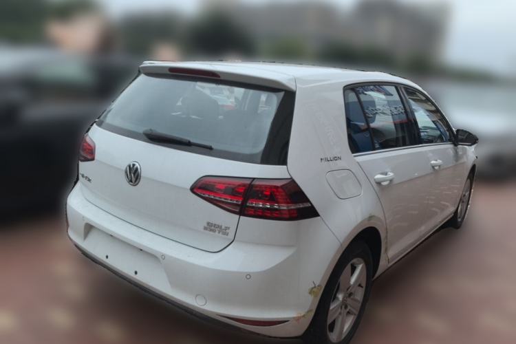 Used Volkswagen Golf 2017 230TSI Automatic Comfort Edition – Celebrating Milestone of One Million Units Rear Right 45 Deg