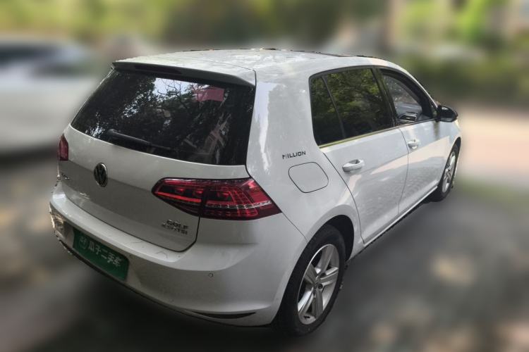 Used Volkswagen Golf 2017 230TSI Automatic Comfort Edition – Celebrating Milestone of One Million Units Rear Right 45 Deg