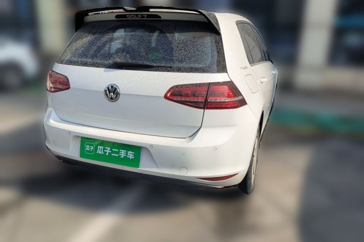 Used Volkswagen Golf 2017 230TSI Automatic Comfort Edition – Celebrating Milestone of One Million Units Rear Right 45 Deg