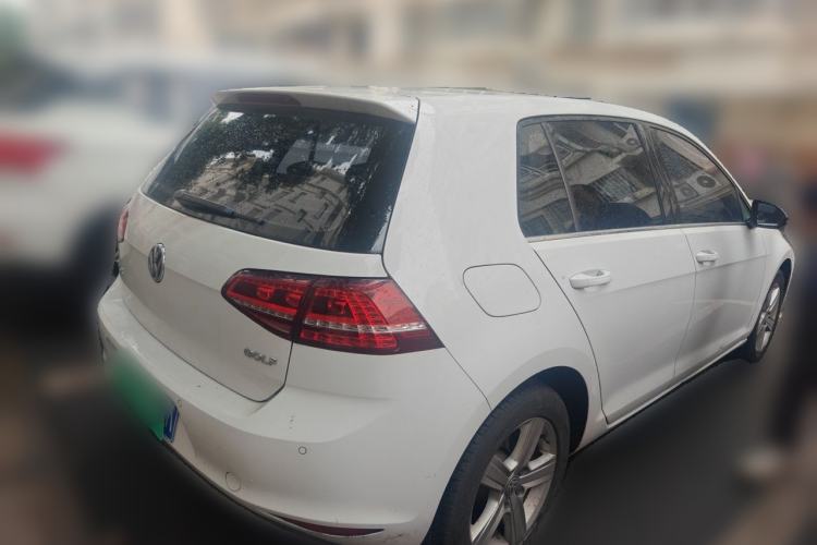 Used Volkswagen Golf 2017 1.6L Automatic Comfort Million-Vehicle Anniversary Edition Rear Right 45 Deg