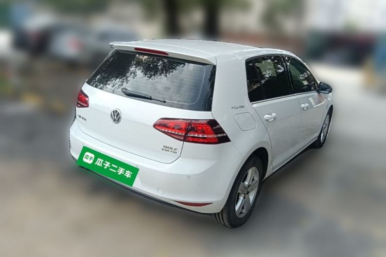 Used Volkswagen Golf 2017 230TSI Automatic Comfort Edition – Celebrating Milestone of One Million Units Rear Right 45 Deg