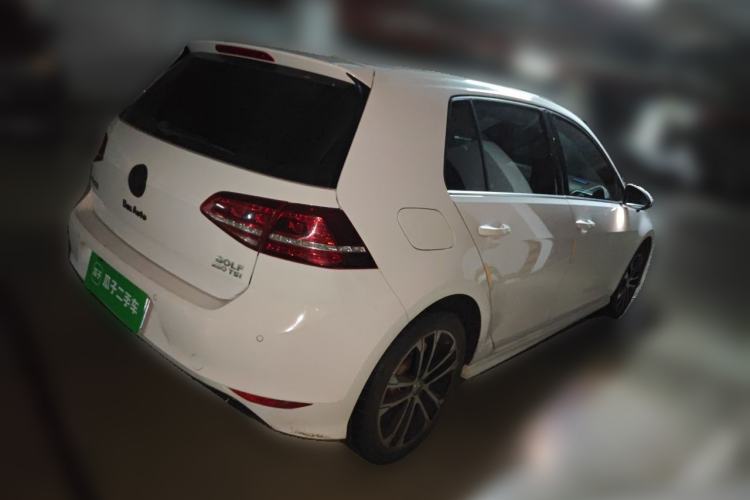 Used Volkswagen Golf 2017 280TSI Automatic R-Line Million-Vehicle Commemorative Edition Rear Right 45 Deg