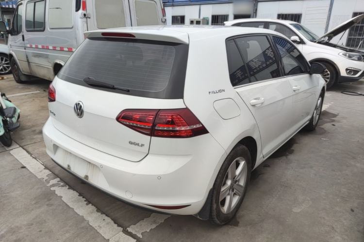 Used Volkswagen Golf 2017 1.6L Automatic Comfort Million-Vehicle Anniversary Edition Rear Right 45 Deg