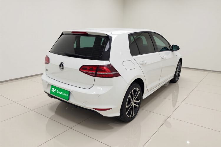 Used Volkswagen Golf 2017 280TSI Automatic R-Line Million-Vehicle Commemorative Edition Rear Right 45 Deg