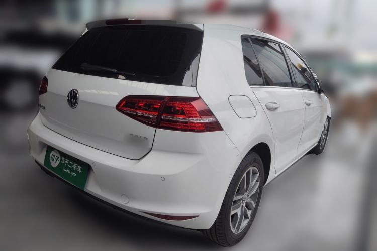 Used Volkswagen Golf 2017 230TSI Automatic Luxury Million-Vehicle Commemorative Edition Rear Right 45 Deg