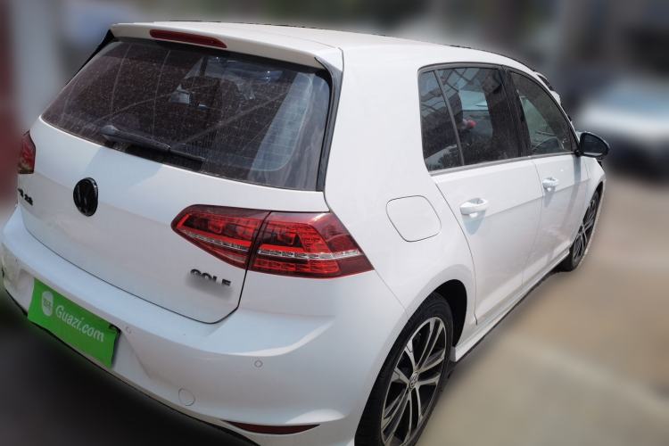 Used Volkswagen Golf 2017 280TSI Automatic R-Line Million-Vehicle Commemorative Edition Rear Right 45 Deg