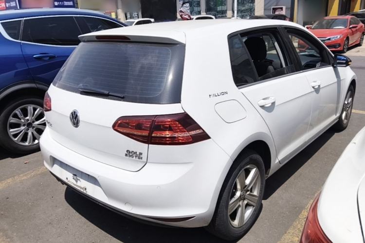 Used Volkswagen Golf 2017 230TSI Automatic Comfort Edition – Celebrating Milestone of One Million Units Rear Right 45 Deg