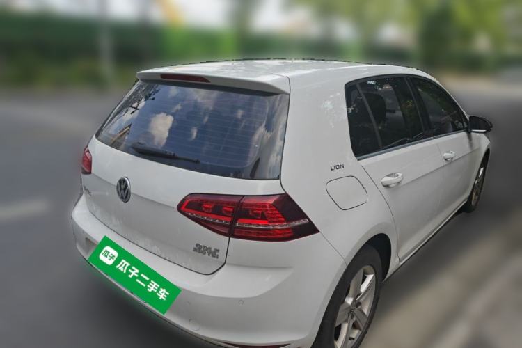 Used Volkswagen Golf 2017 230TSI Automatic Comfort Edition – Celebrating Milestone of One Million Units Rear Right 45 Deg