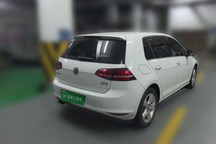 Used Volkswagen Golf 2017 230TSI Automatic Comfort Edition – Celebrating Milestone of One Million Units Rear Right 45 Deg