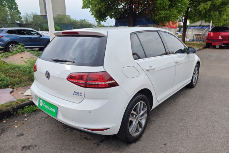 Used Volkswagen Golf 2017 230TSI Automatic Luxury Million-Vehicle Commemorative Edition Rear Right 45 Deg