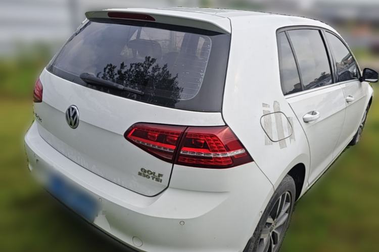 Used Volkswagen Golf 2017 230TSI Automatic Luxury Million-Vehicle Commemorative Edition Rear Right 45 Deg