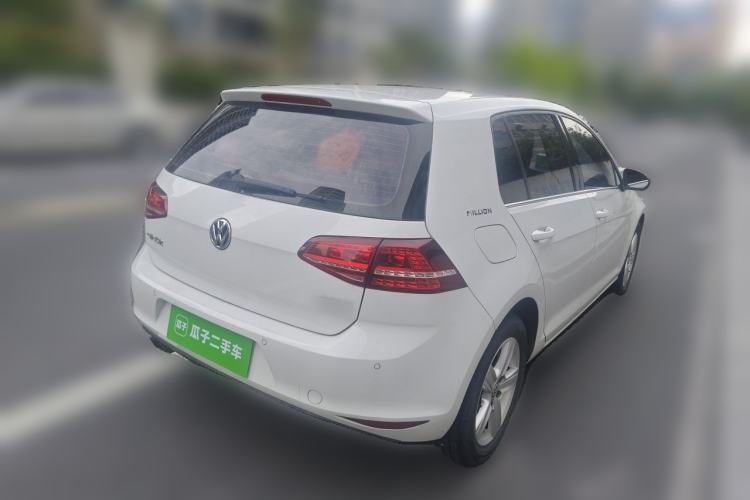 Used Volkswagen Golf 2017 230TSI Automatic Comfort Edition – Celebrating Milestone of One Million Units Rear Right 45 Deg