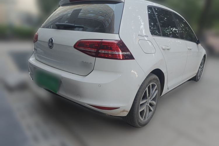 Used Volkswagen Golf 2017 230TSI Automatic Luxury Million-Vehicle Commemorative Edition Rear Right 45 Deg