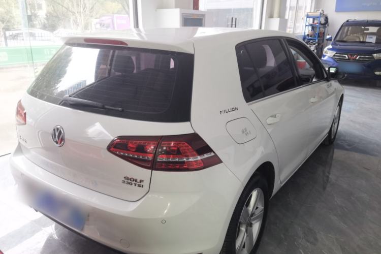 Used Volkswagen Golf 2017 230TSI Automatic Comfort Edition – Celebrating Milestone of One Million Units Rear Right 45 Deg