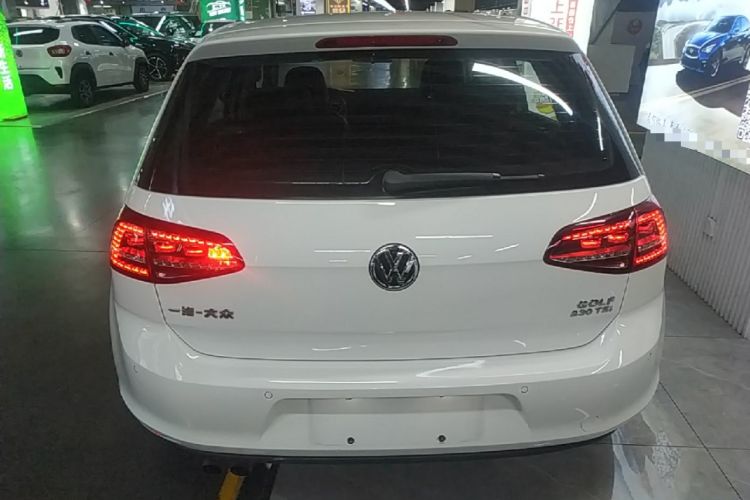 Used Volkswagen Golf 2017 230TSI Automatic Comfort Edition – Celebrating Milestone of One Million Units Rear