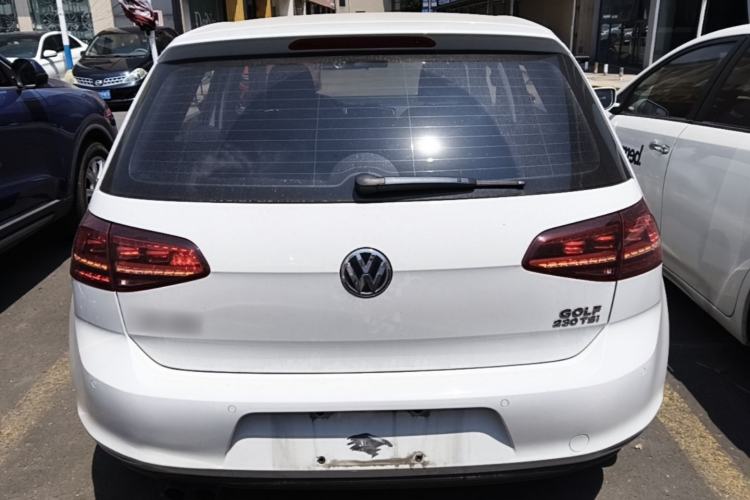 Used Volkswagen Golf 2017 230TSI Automatic Comfort Edition – Celebrating Milestone of One Million Units Rear