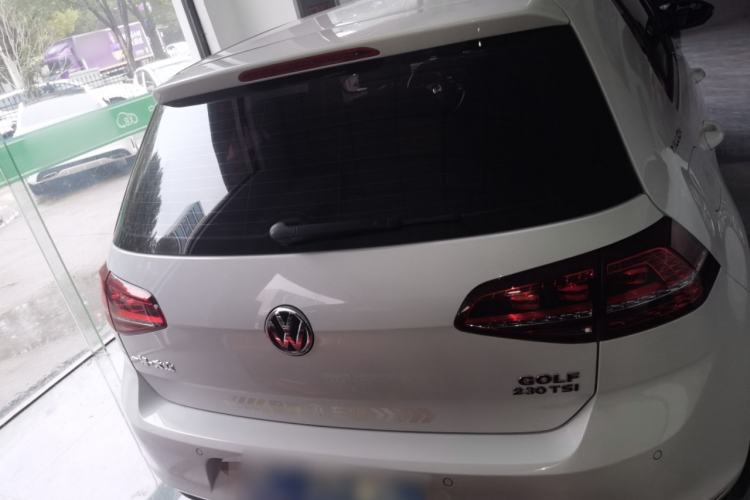 Used Volkswagen Golf 2017 230TSI Automatic Comfort Edition – Celebrating Milestone of One Million Units Rear
