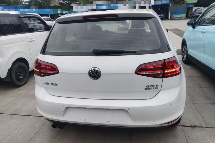 Used Volkswagen Golf 2017 230TSI Automatic Comfort Edition – Celebrating Milestone of One Million Units Rear
